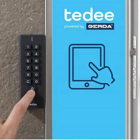 Blue Horizon Self Check-in, Free Garage Parking, Invoice * פוזנן