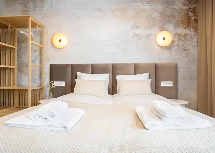 Blue Horizon Self Check-in, Free Garage Parking, Invoice Poznań