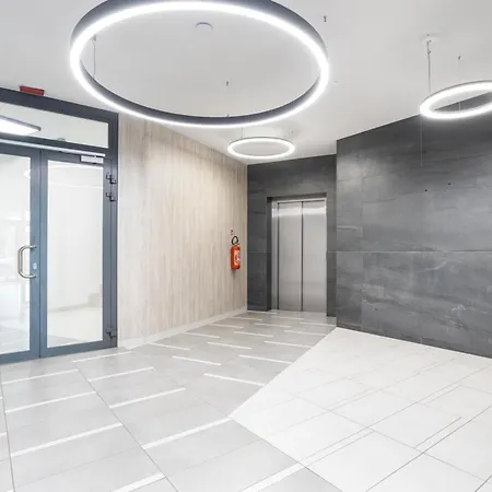 Blue Horizon Self Check-in, Free Garage Parking, Invoice Apartman