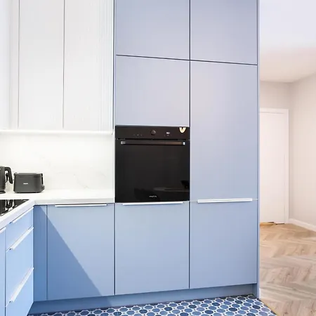 Blue Horizon - Self Check-in And Free Garage Parking Apartment