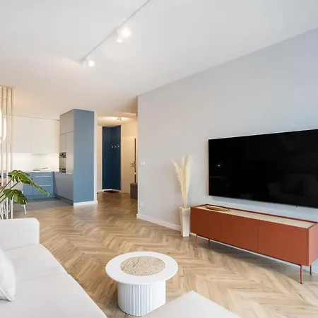 Blue Horizon Self Check-in, Free Garage Parking, Invoice *